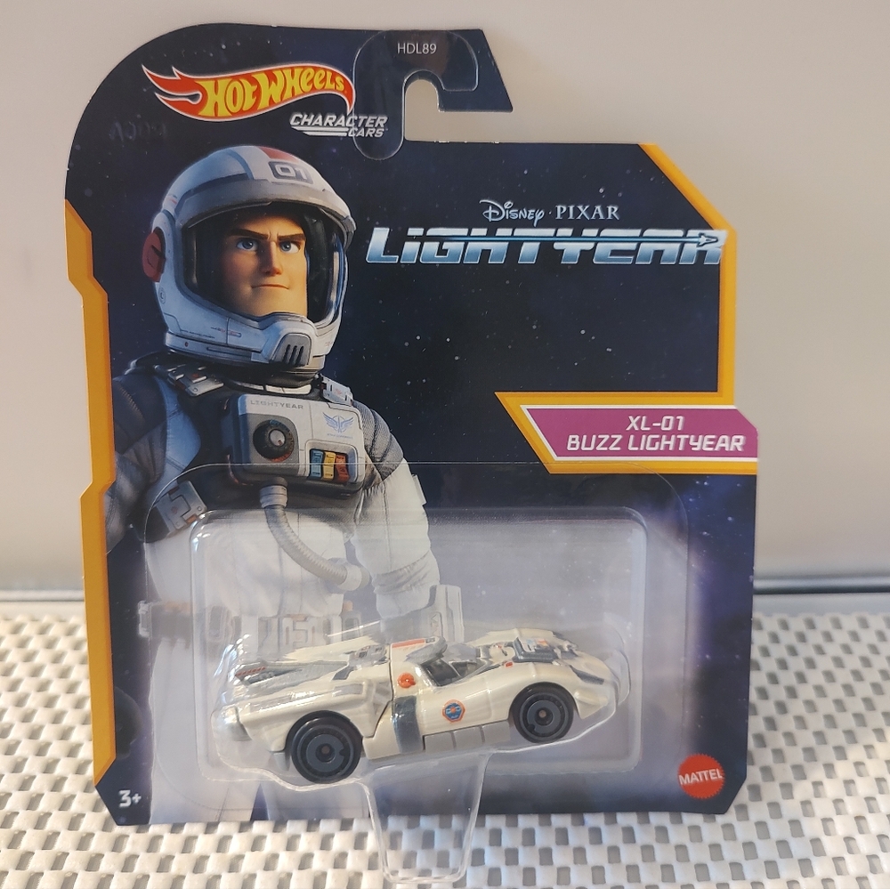 Hot Wheels XL-01 Buzz Lightyear Character Cars NWT Disney Pixar